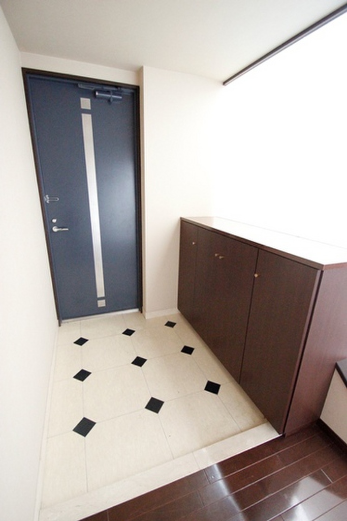 (9/32) 玄関 (9/32) 玄関