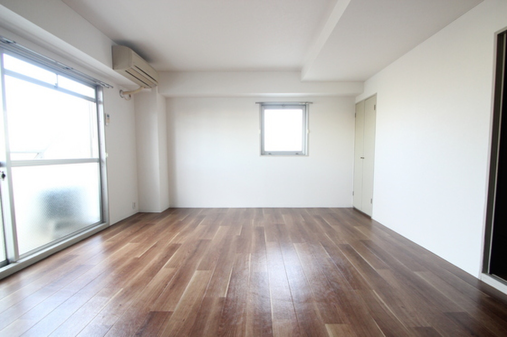 (2/21) 居室・リビング (2/21) 居室・リビング