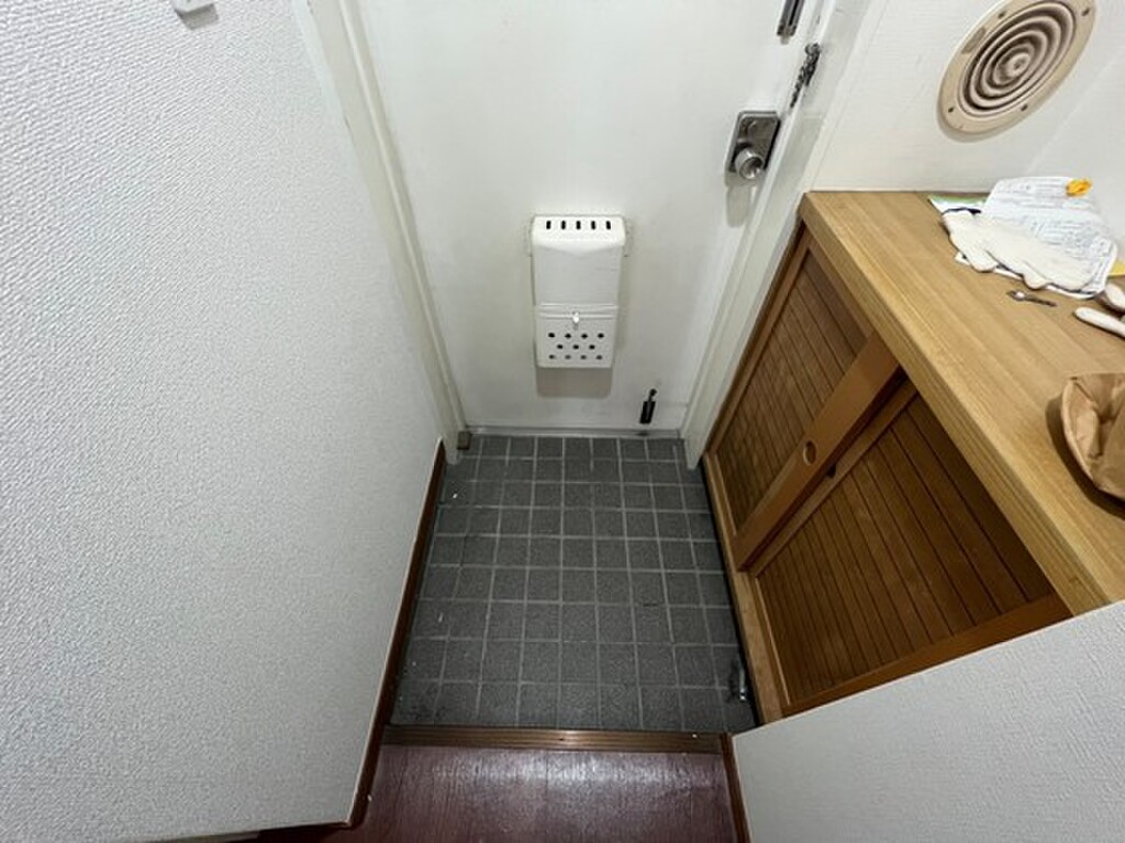 (7/20) 玄関 (7/20) 玄関