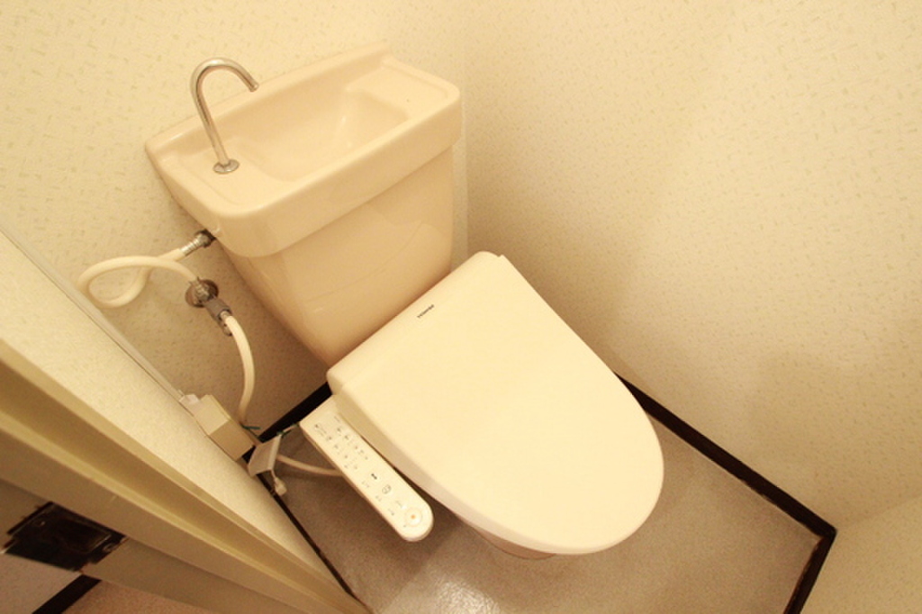 (5/18) ※別号室の写真です (5/18) ※別号室の写真です