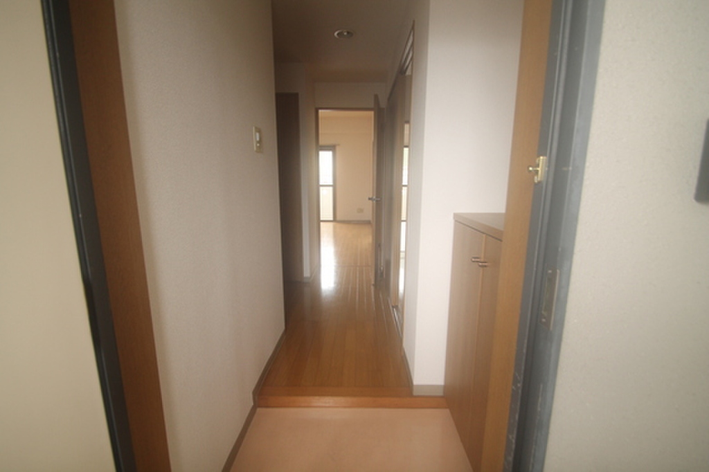 (7/25) 玄関 (7/25) 玄関