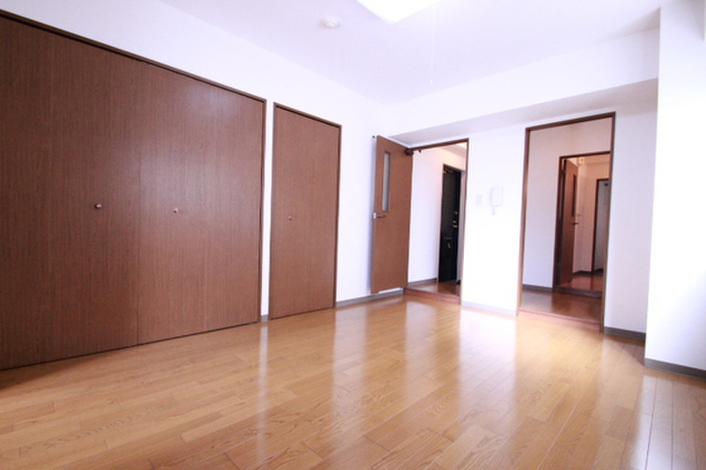 (2/27) 居室・リビング (2/27) 居室・リビング