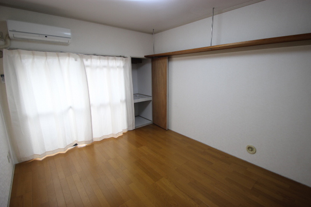 (13/22) ※別号室の写真です