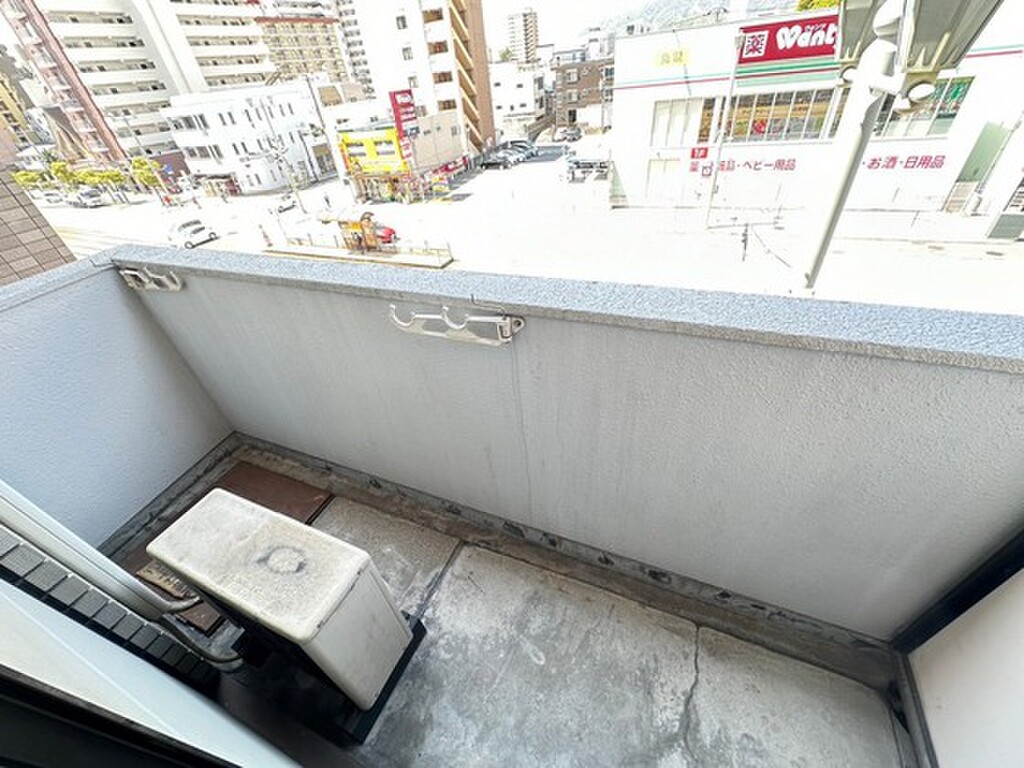 (11/21) バルコニー (11/21) バルコニー