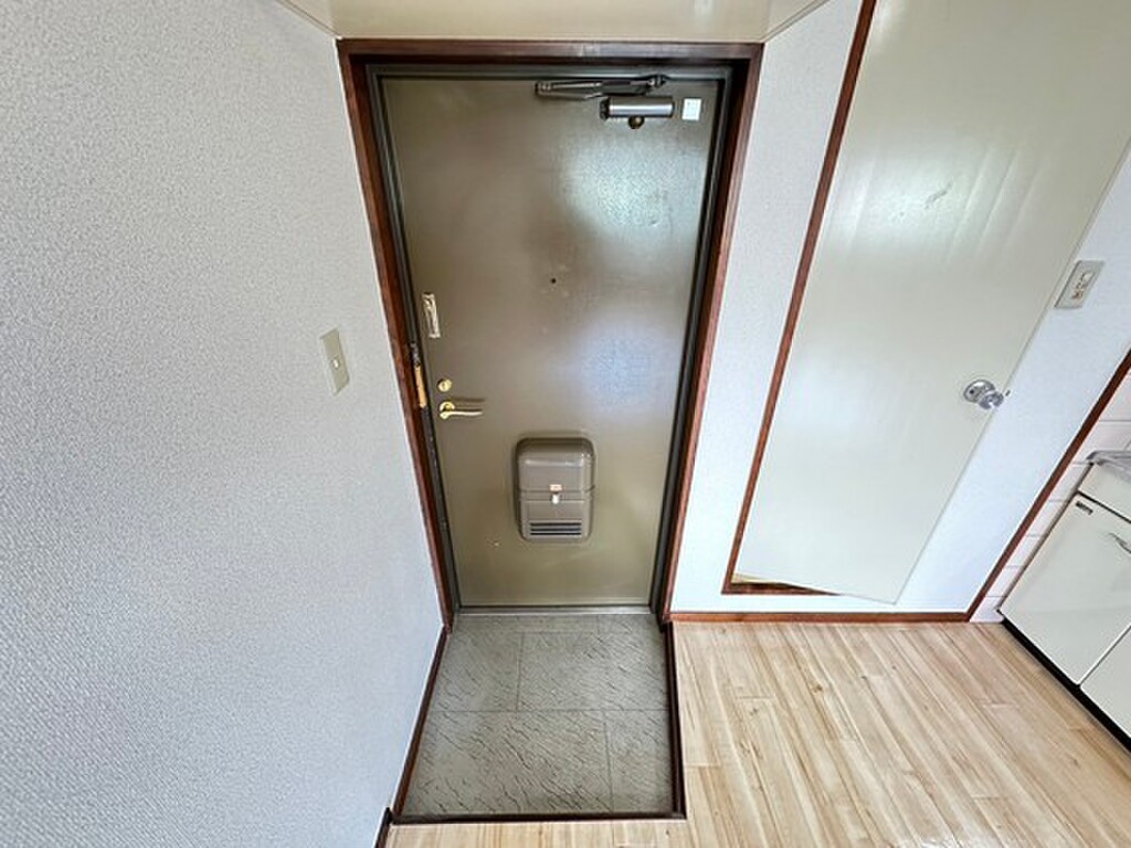 (13/21) 玄関 (13/21) 玄関