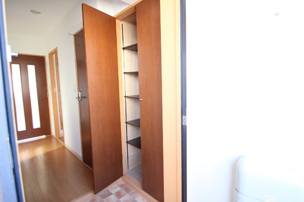 (9/23) シューズボックス