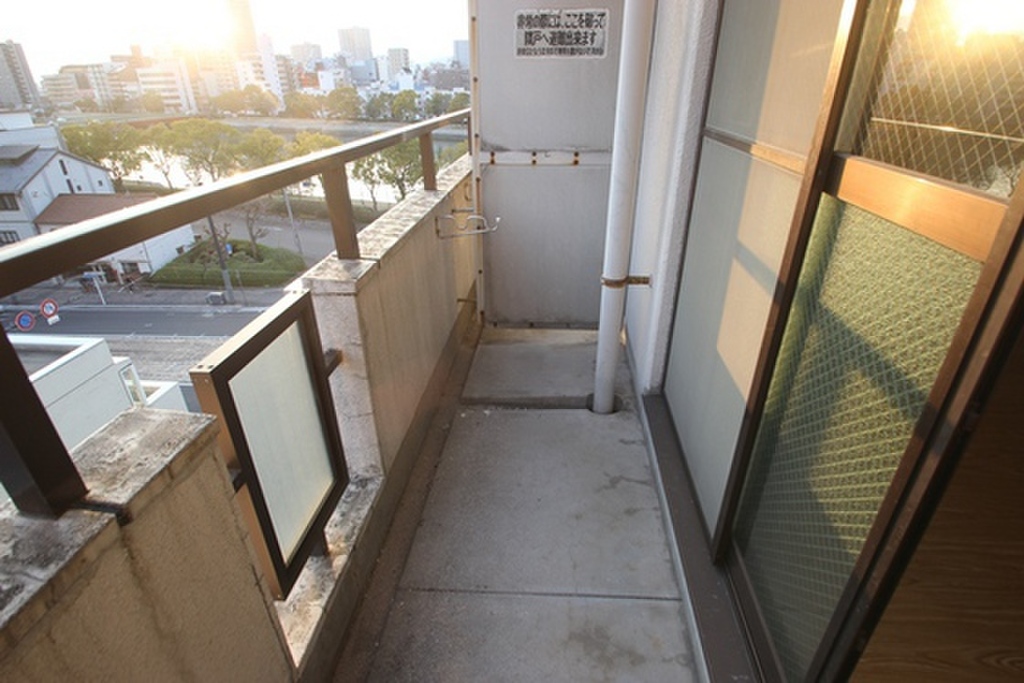 (11/24) バルコニー (11/24) バルコニー