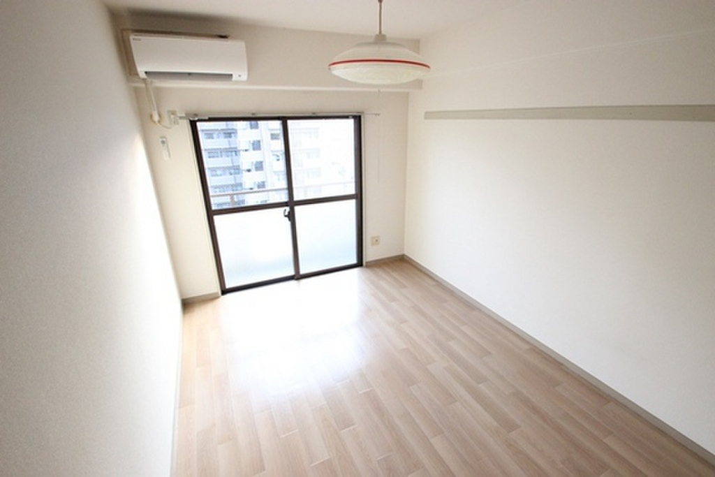 (2/24) 居室・リビング (2/24) 居室・リビング