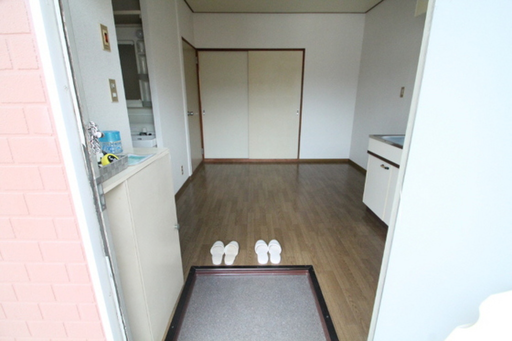 (10/18) 玄関 (10/18) 玄関
