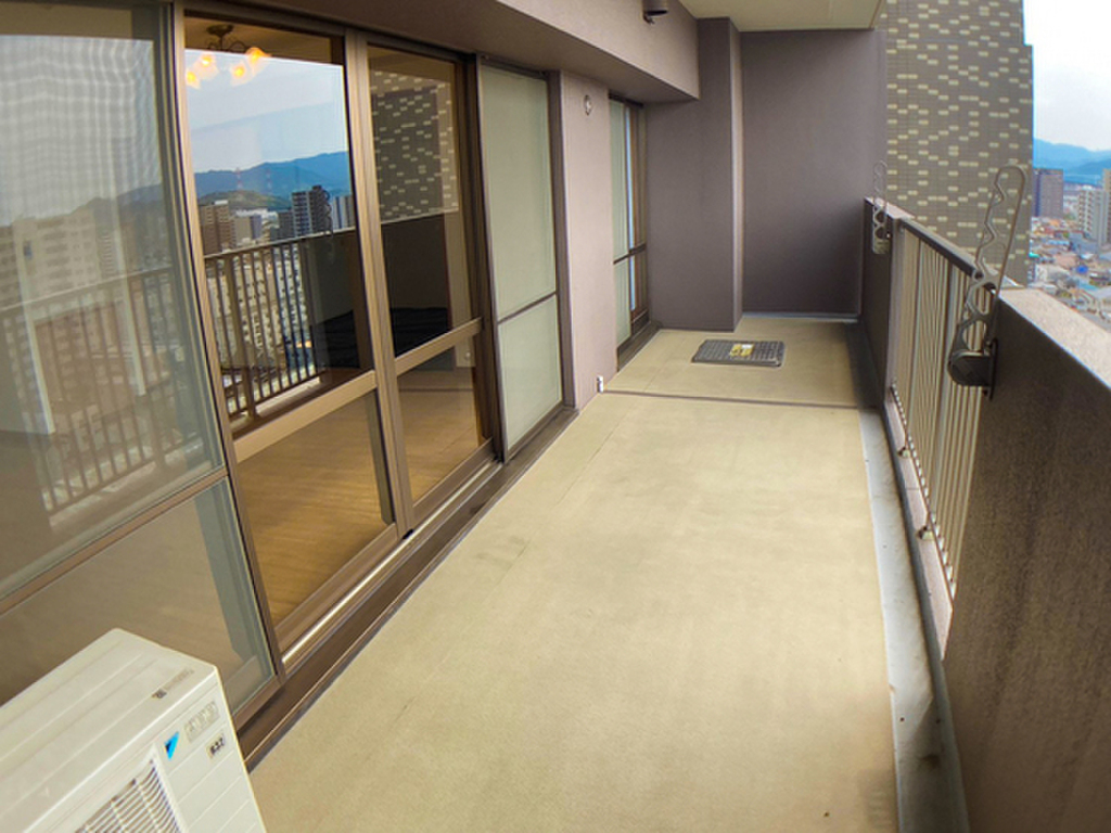 (12/22) バルコニー (12/22) バルコニー