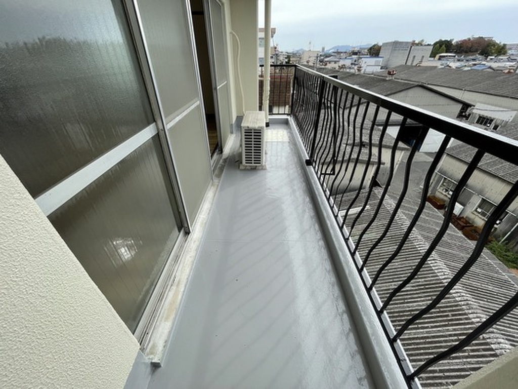 (12/20) バルコニー (12/20) バルコニー
