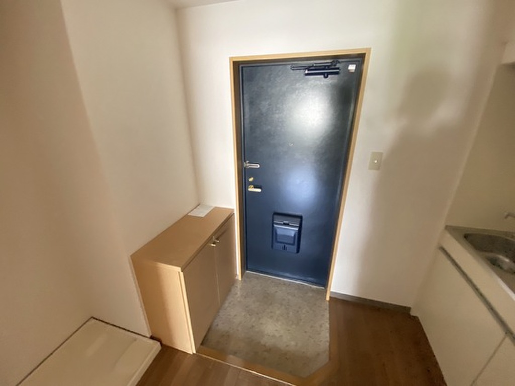 (11/20) 玄関 (11/20) 玄関