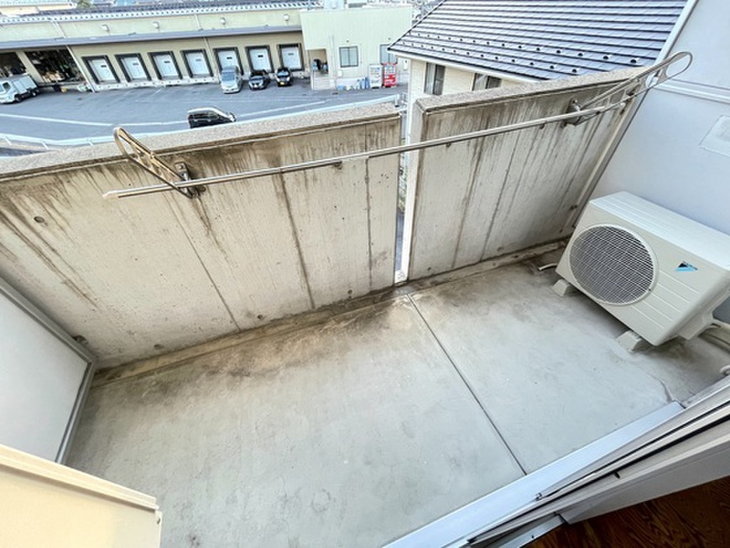 (12/24) バルコニー (12/24) バルコニー