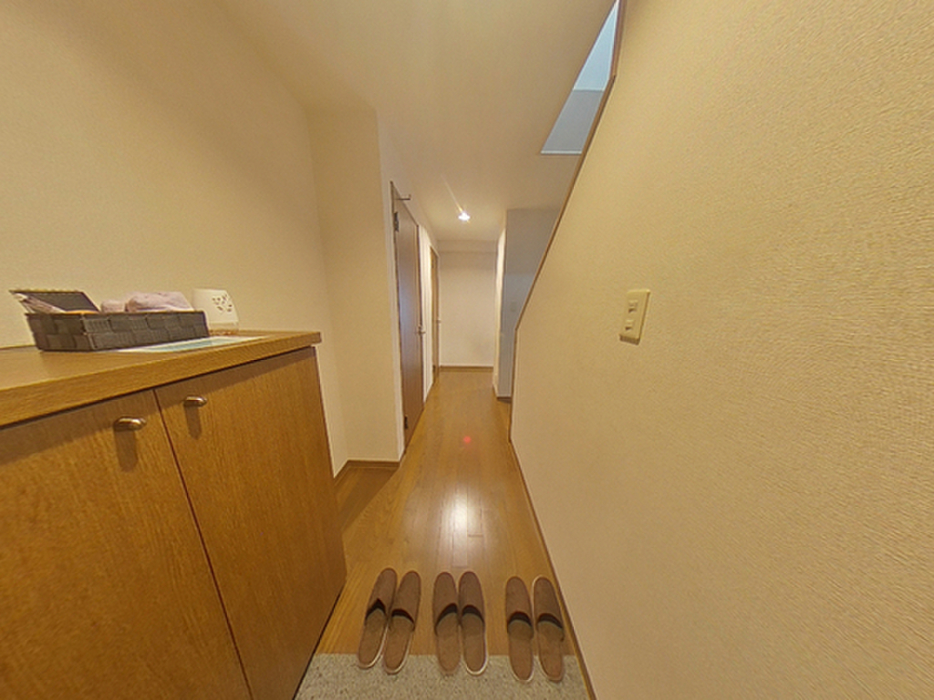 (9/21) 玄関 (9/21) 玄関