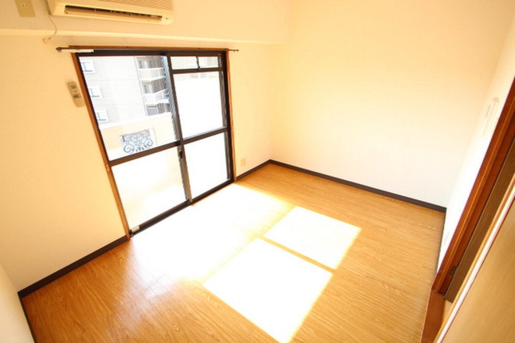 (2/25) 居室・リビング (2/25) 居室・リビング