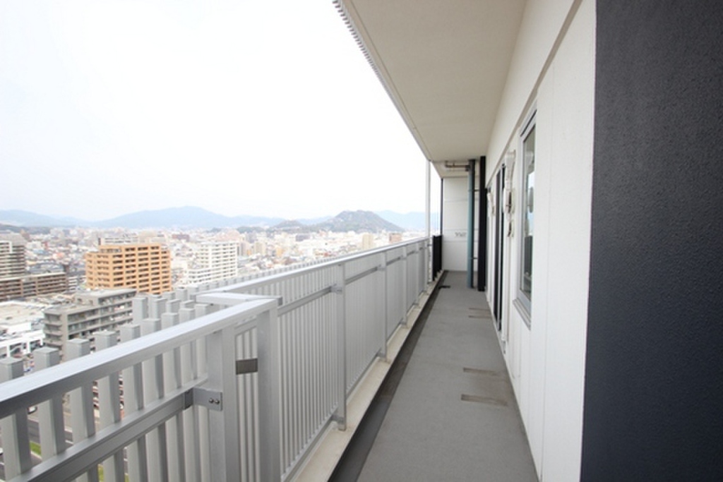 (10/17) バルコニー