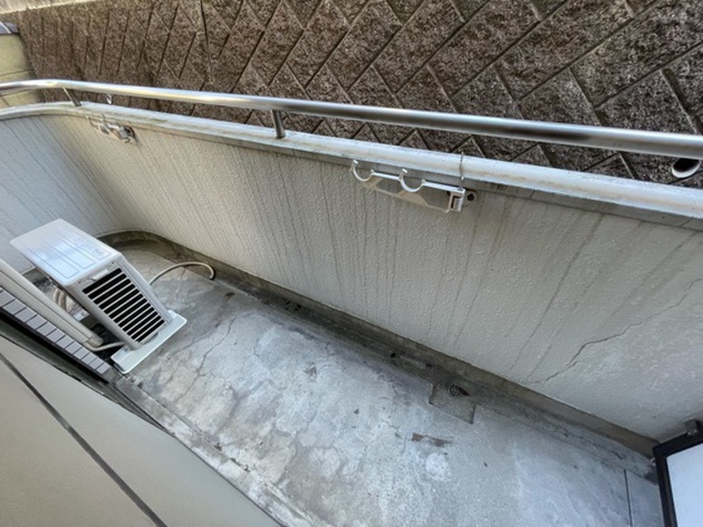 (11/21) バルコニー