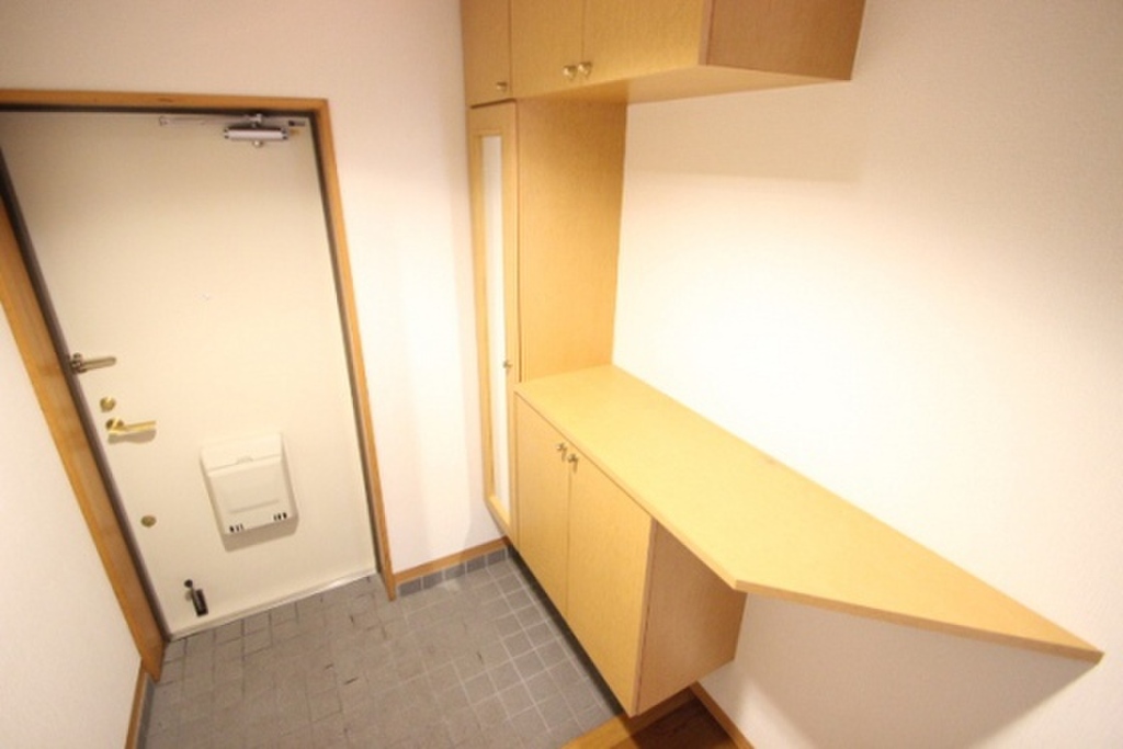 (8/23) 玄関