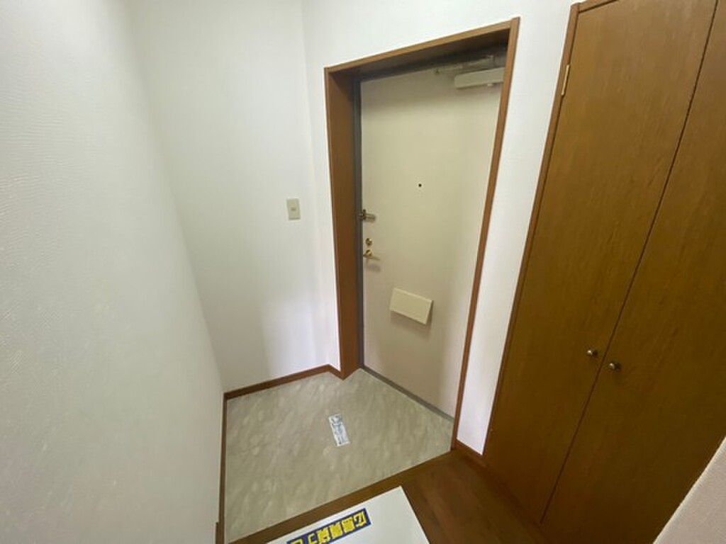 (8/24) 玄関 (8/24) 玄関