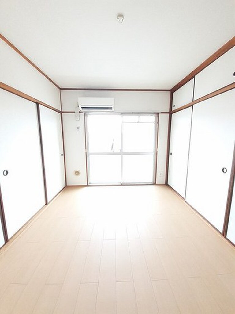 (2/21) 居室・リビング (2/21) 居室・リビング