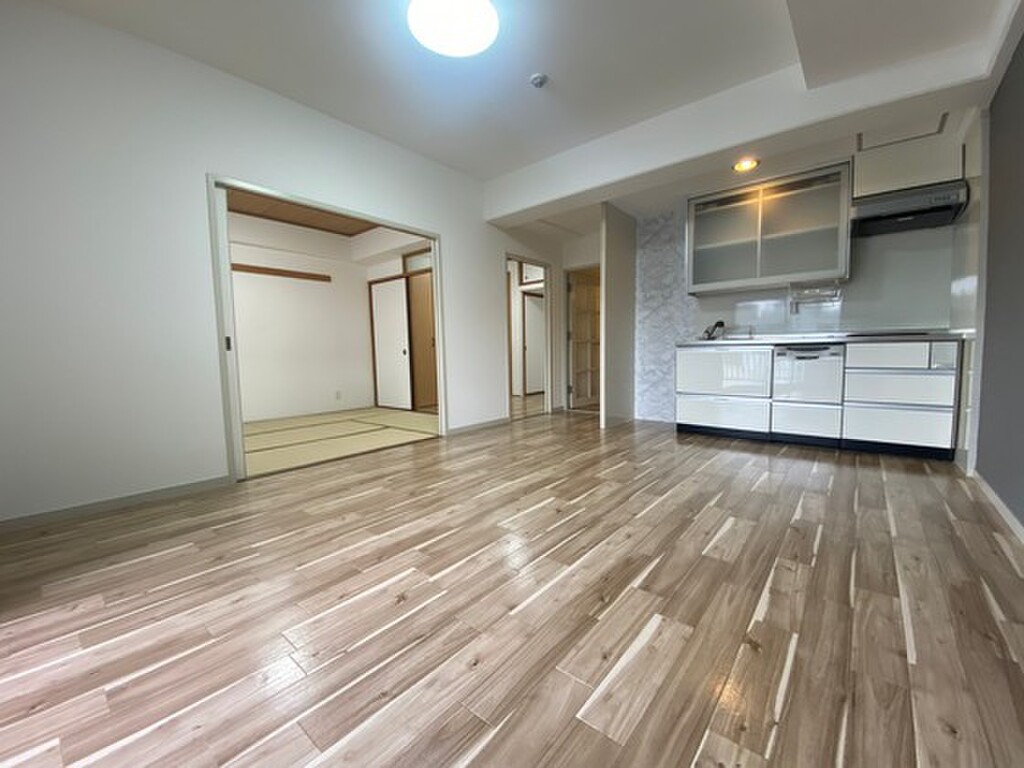 (2/26) 居室・リビング (2/26) 居室・リビング