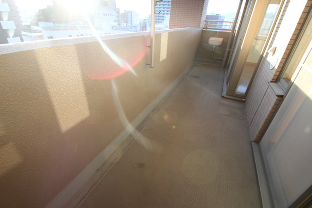 (11/23) バルコニー