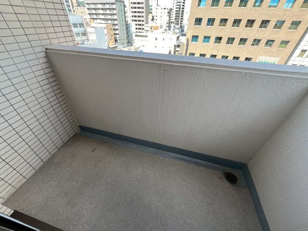 (13/21) バルコニー (13/21) バルコニー