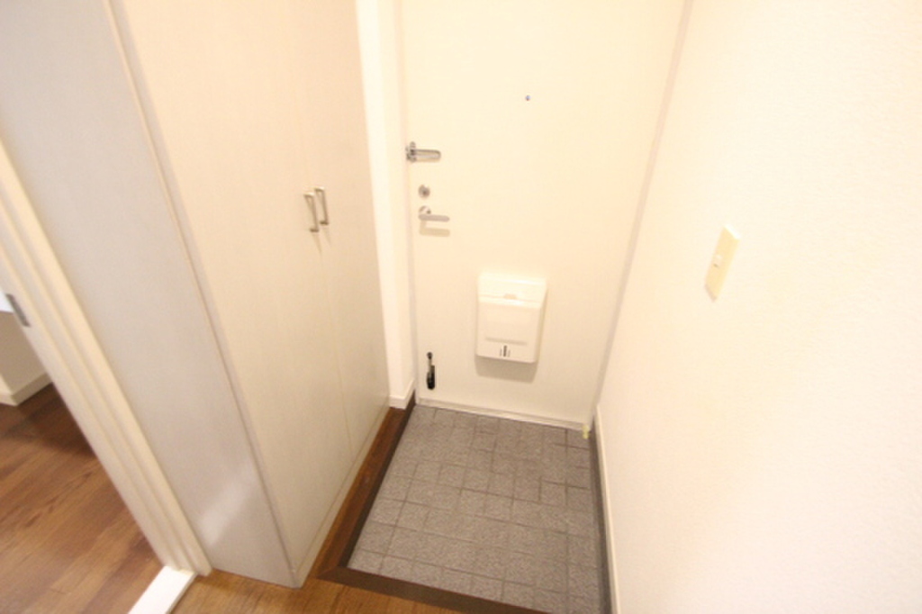 (10/31) 玄関 (10/31) 玄関