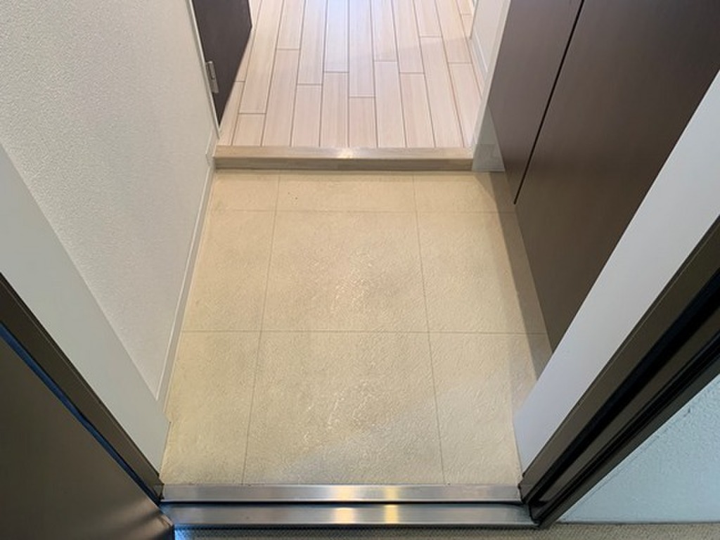 (8/23) ※別号室の写真です