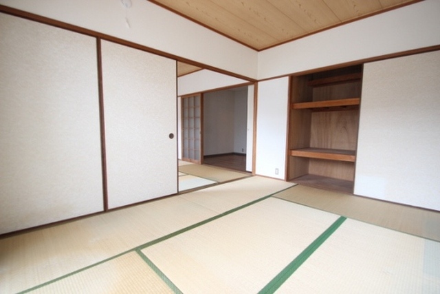 リバティ吉島