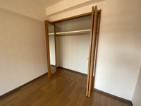 他部屋の写真を使用しております。