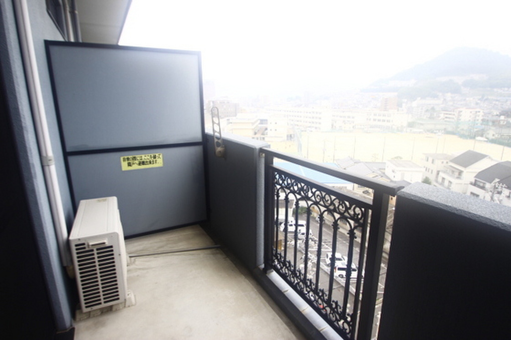 (13/23) ※別部屋の写真です