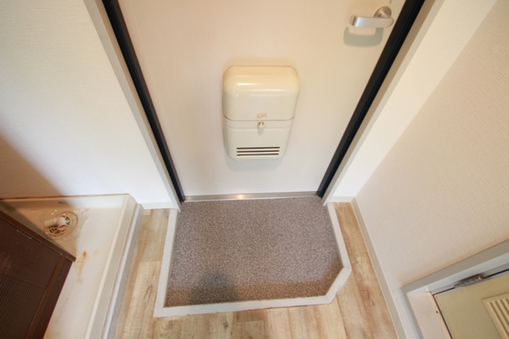 (10/22) 玄関 (10/22) 玄関