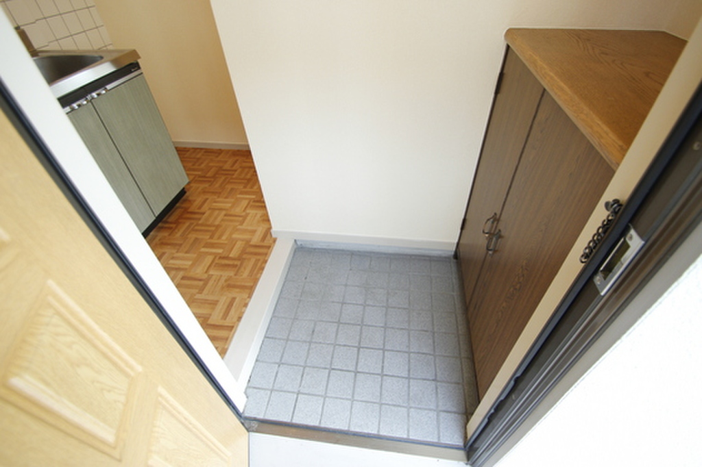 (13/25) 玄関 (13/25) 玄関