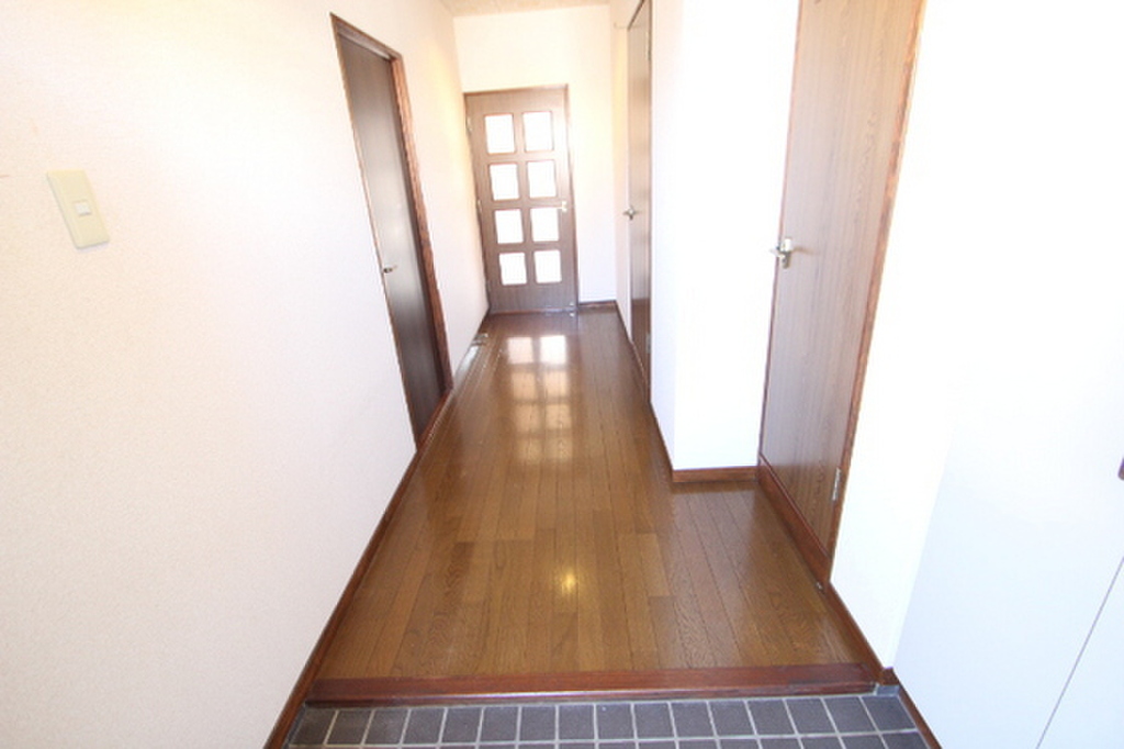 (9/24) 玄関 (9/24) 玄関