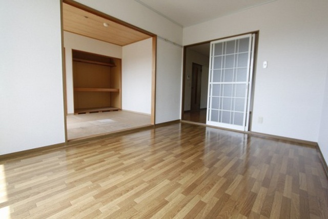 フローラル山根