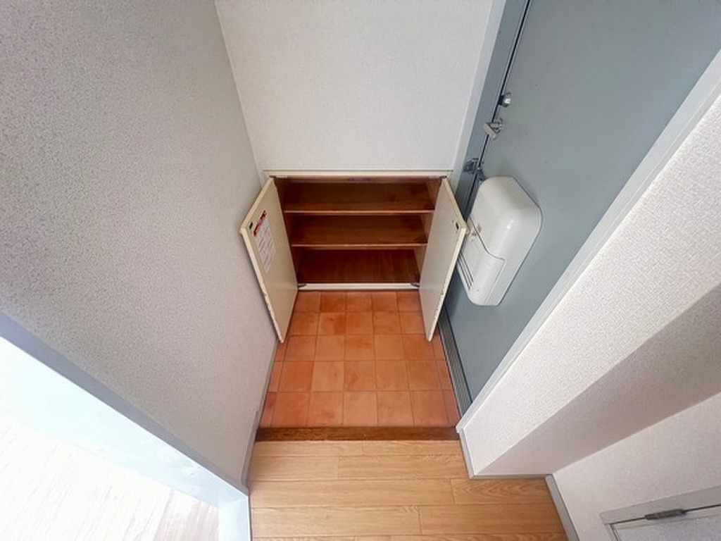 (14/17) 玄関 (14/17) 玄関