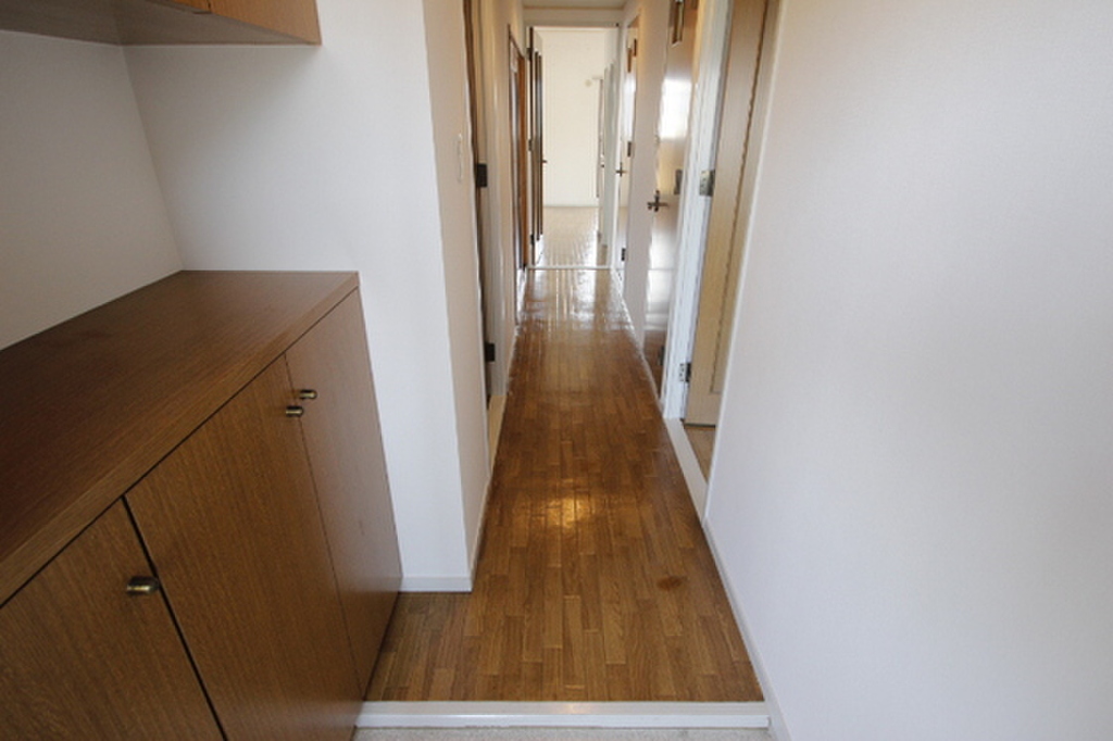 (8/23) 玄関 (8/23) 玄関