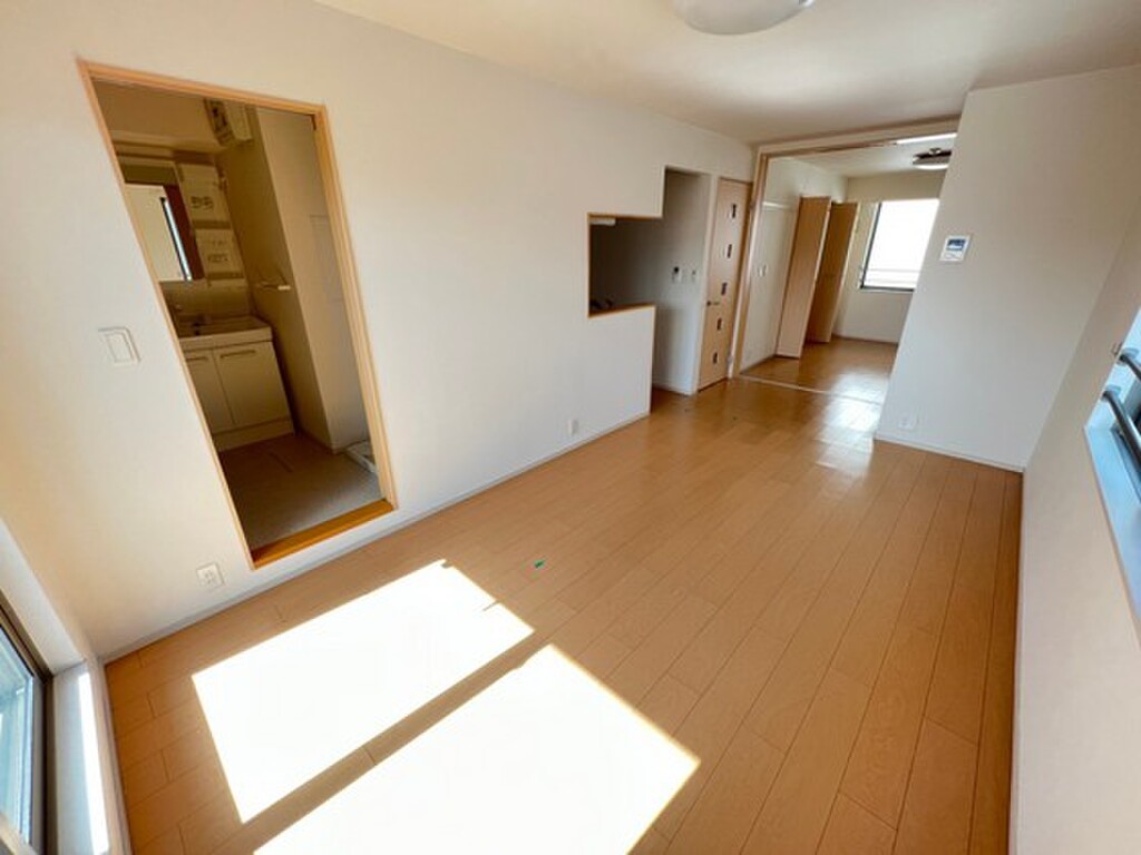 (2/27) 居室・リビング (2/27) 居室・リビング