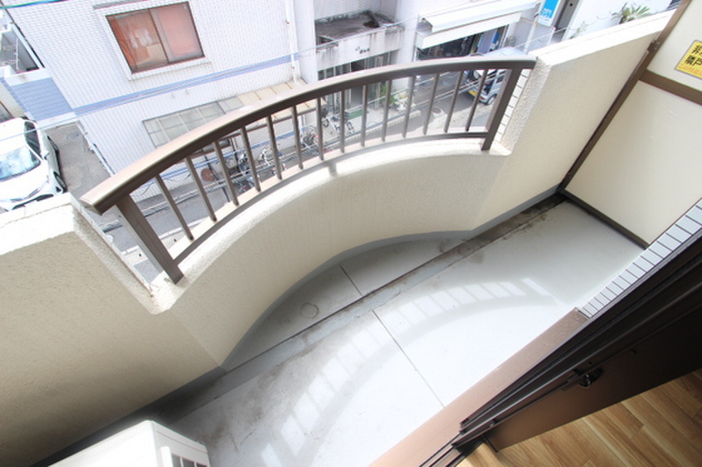 (11/27) バルコニー