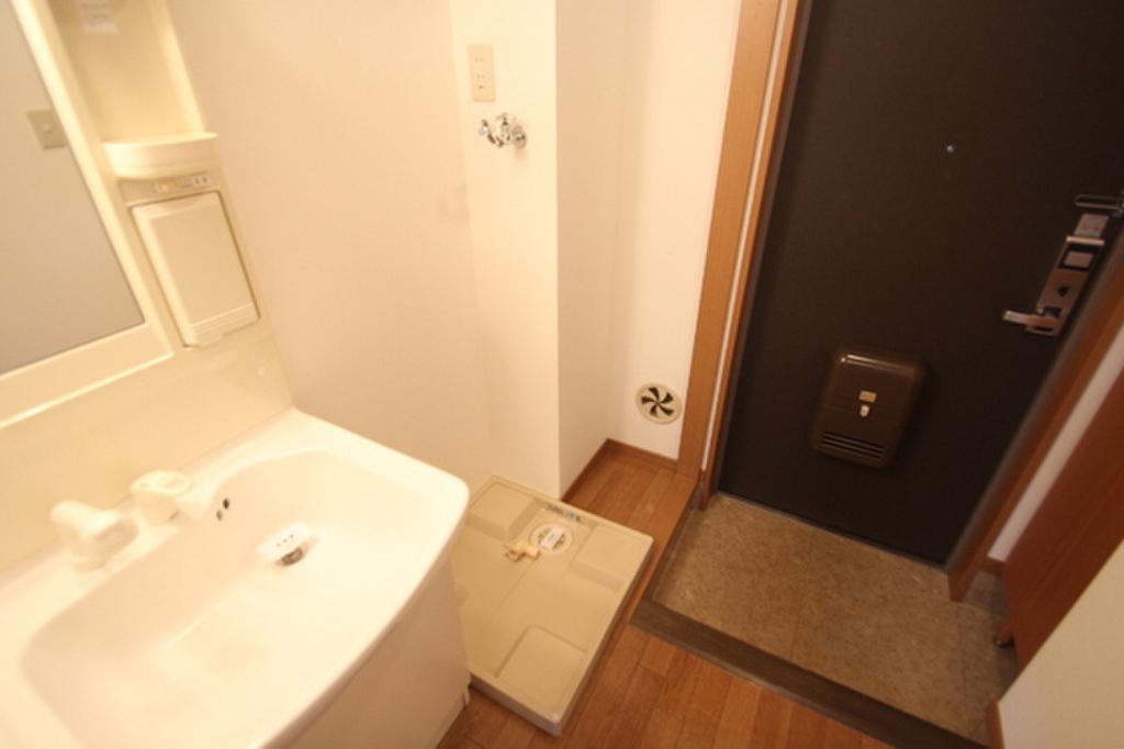 (8/24) ※別部屋の写真です