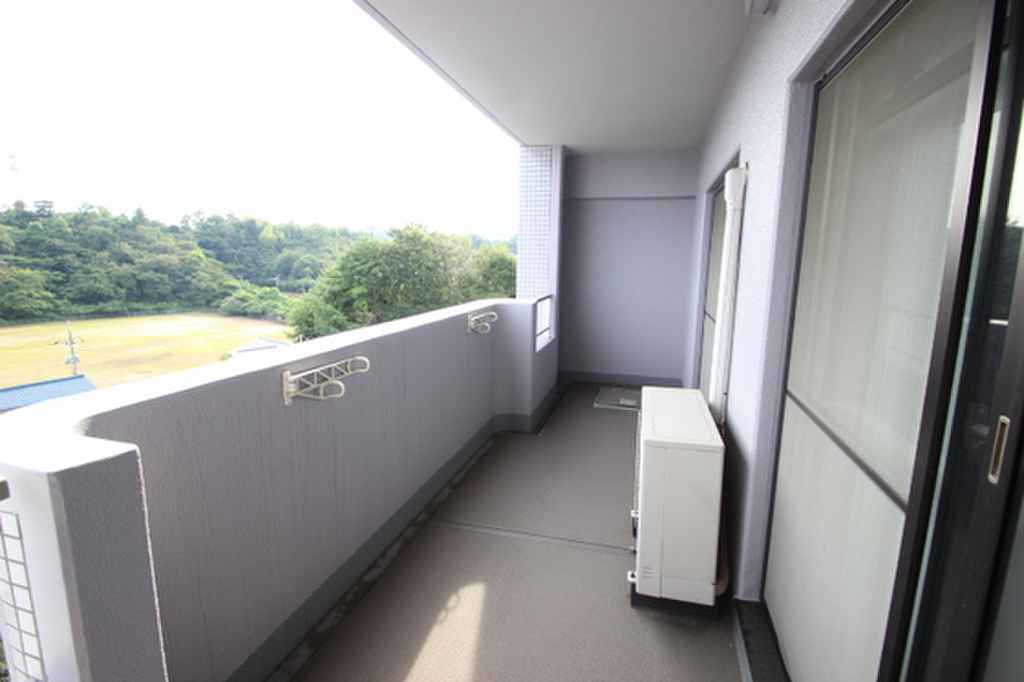 (11/23) バルコニー (11/23) バルコニー