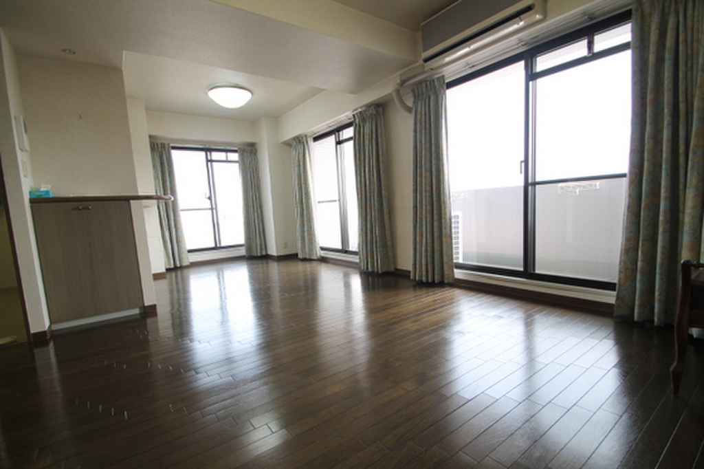 (2/23) 居室・リビング (2/23) 居室・リビング