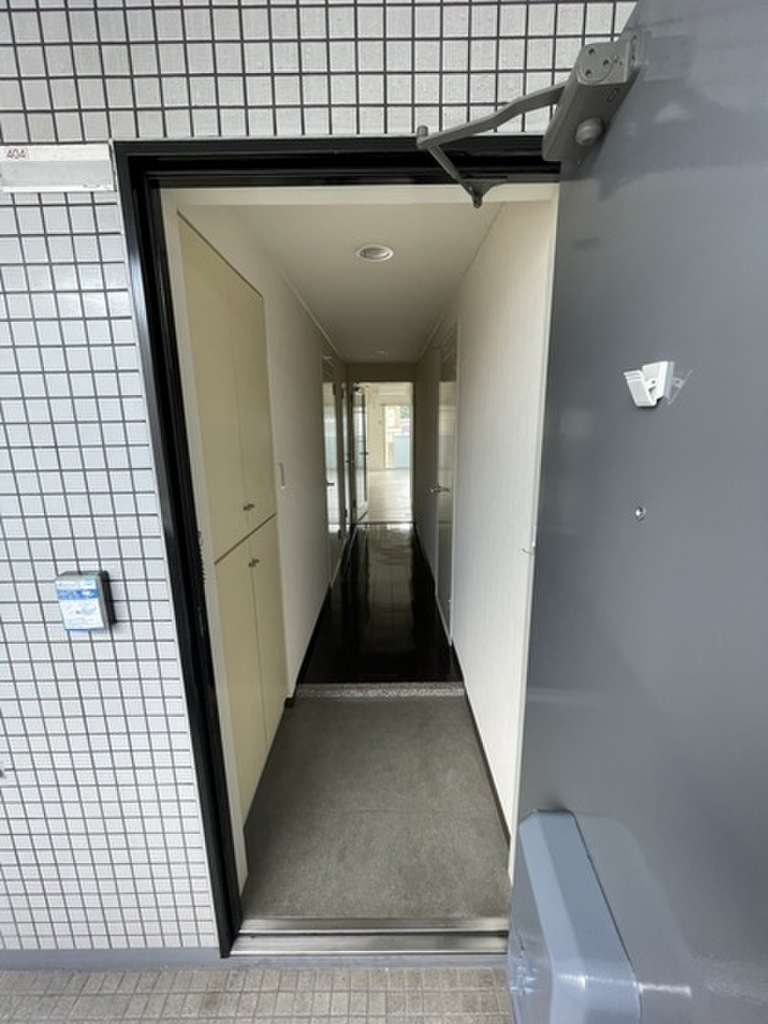 (8/22) 玄関 (8/22) 玄関