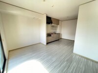 ファミール山田