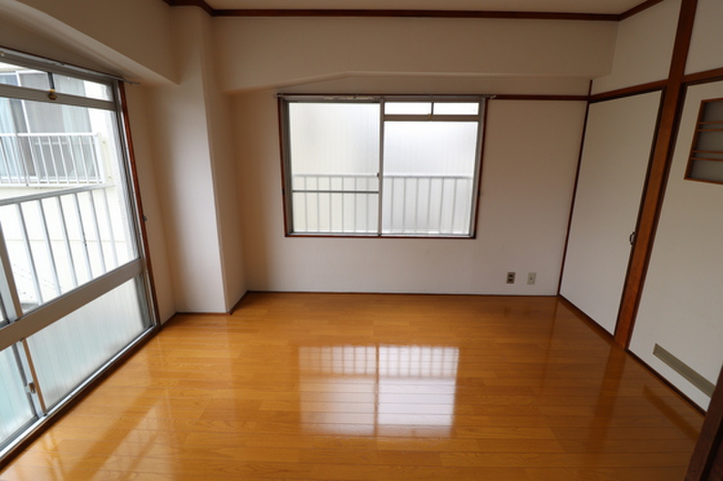 (16/22) ※別号室のお写真です