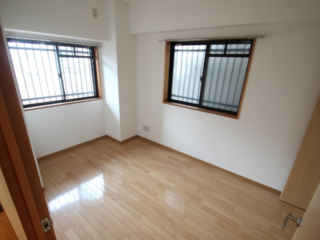 (13/21) ※別号室の写真です