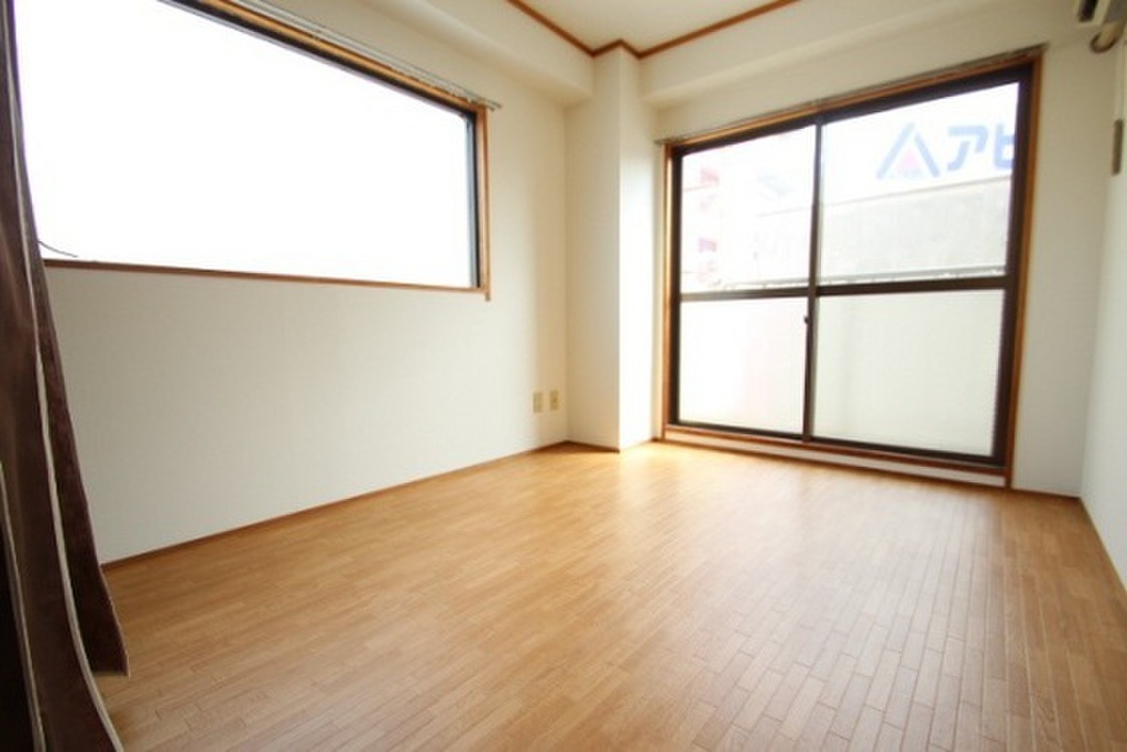 (2/14) 居室・リビング (2/14) 居室・リビング