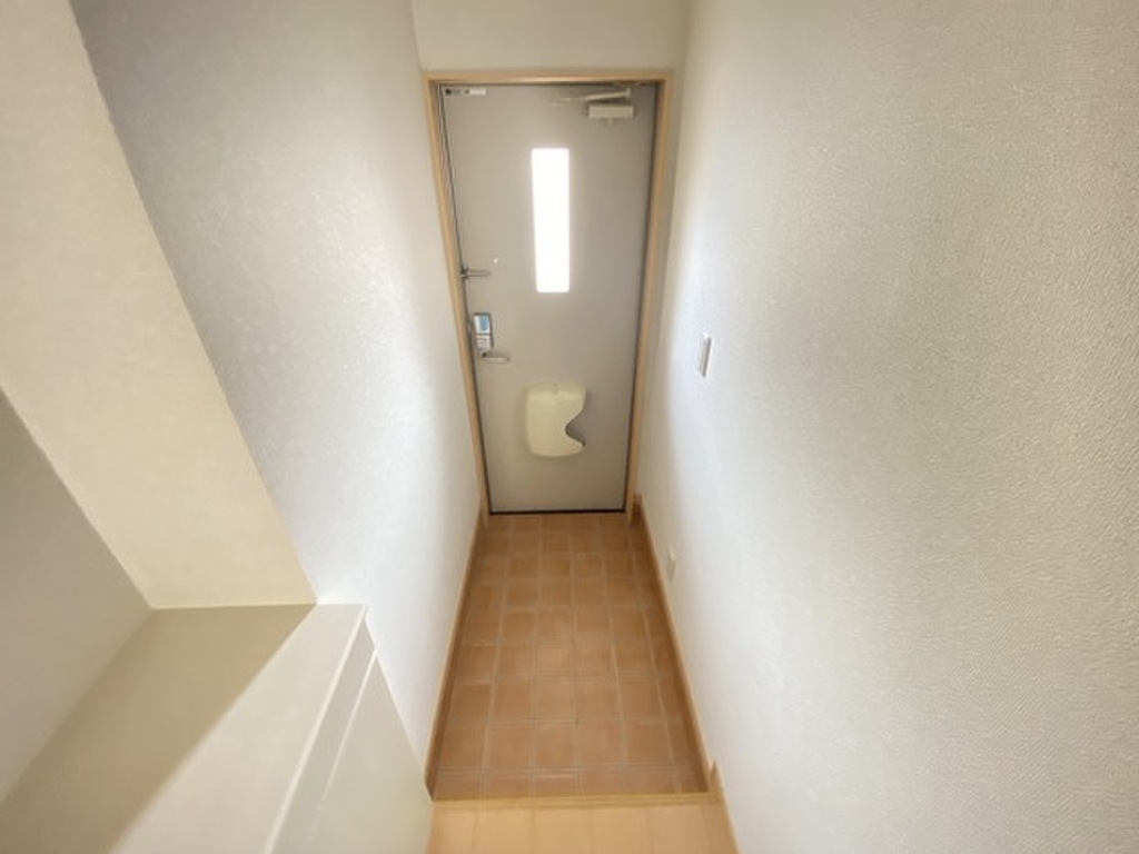 (10/23) 玄関 (10/23) 玄関