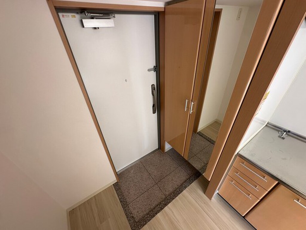 (13/24) 玄関 (13/24) 玄関